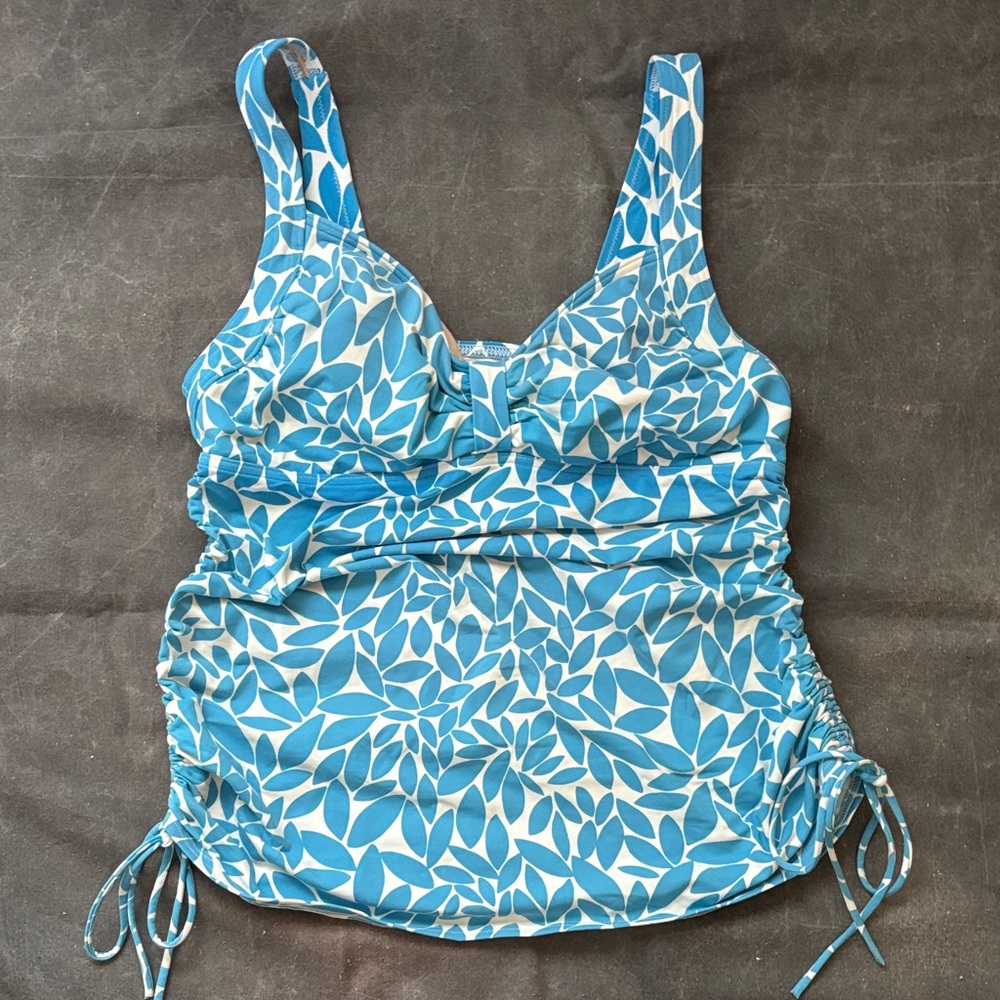 Land’s End tankini top size 12
